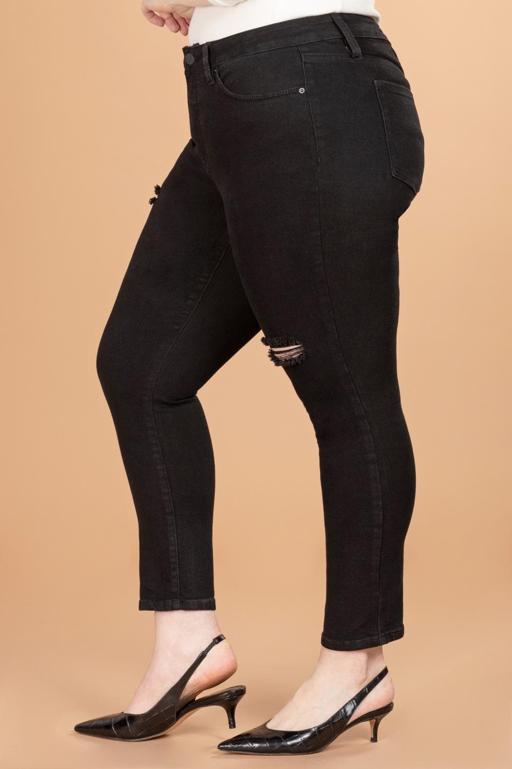 Women's Plus Size Vintage Dream High Rise Ankle Jean With Slight Distressing