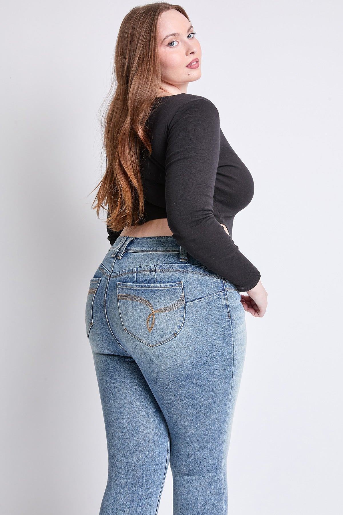 Women's Plus WannaBettaButt Mid Rise Embroidered Skinny Jean