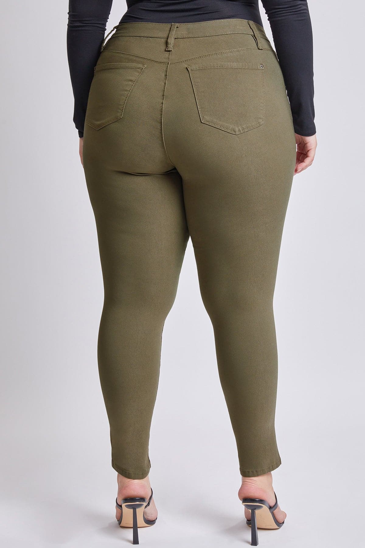 Women's Plus Mid Rise Hyperstretch Skinny Pants