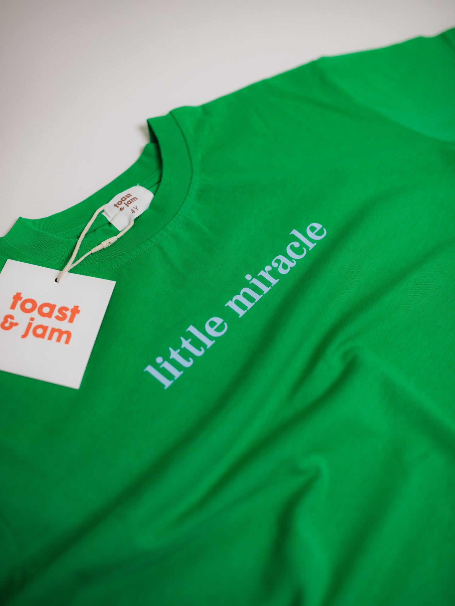 LITTLE MIRACLE TEE